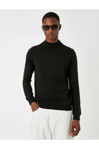 Basic Turtleneck Sweater