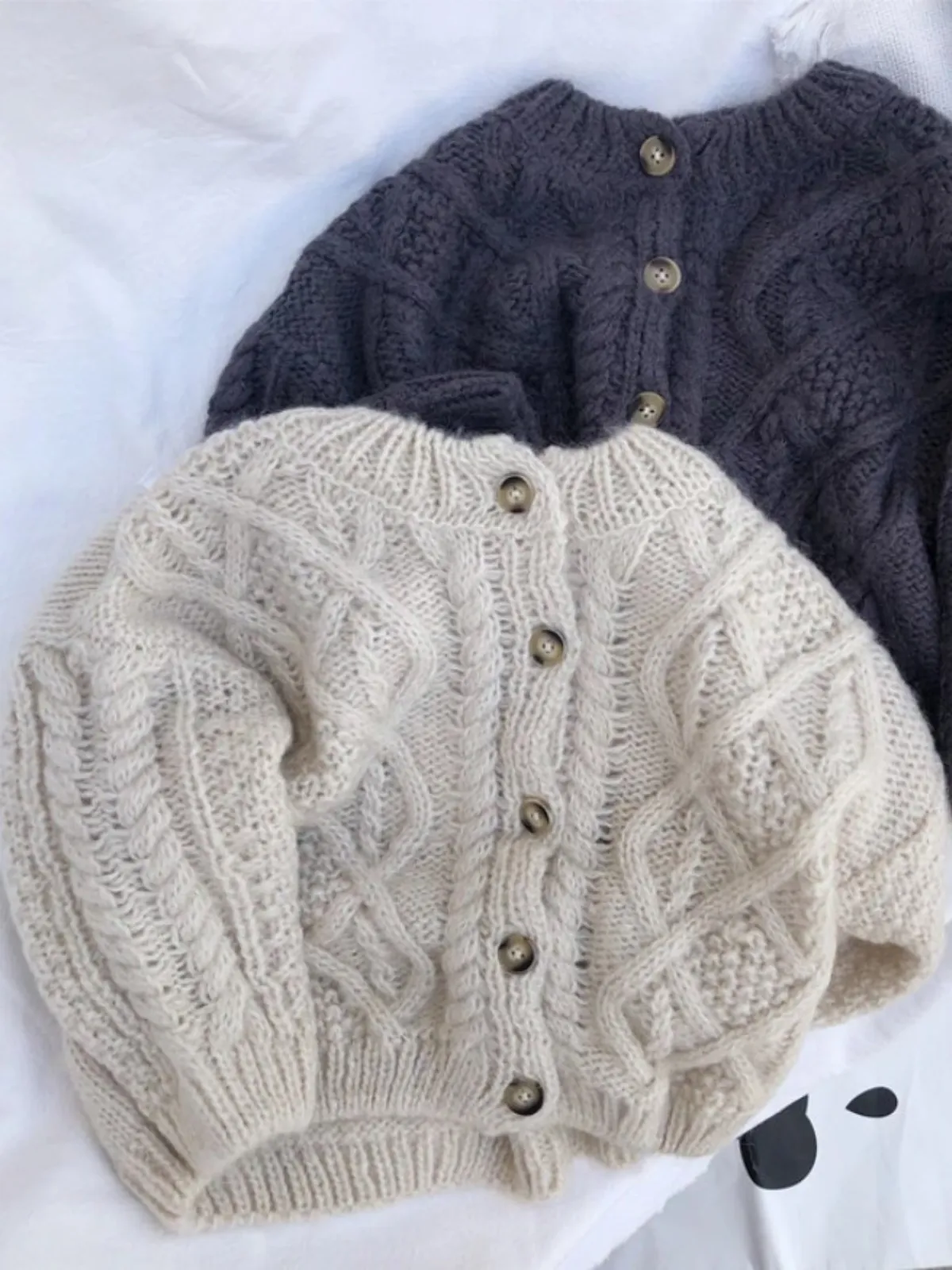 Cozy Fashion Statement Cable Knit Cardigan