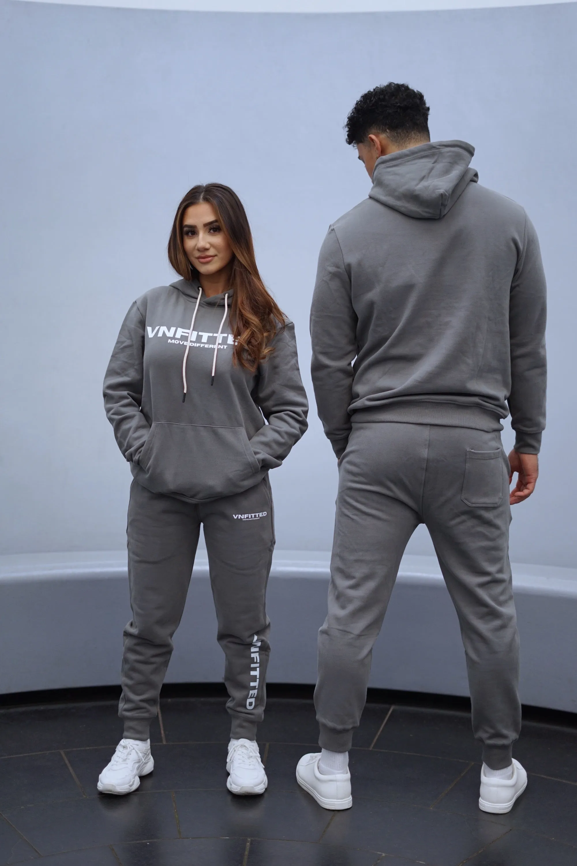 HEAVY BASIC TRACKPANTS