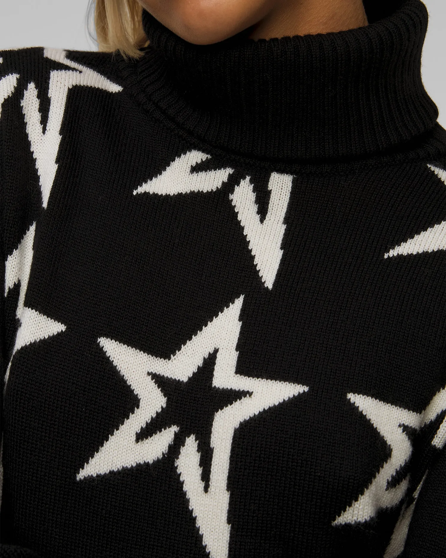 PERFECT MOMENT Star Dust woolen sweater W3000090-1765