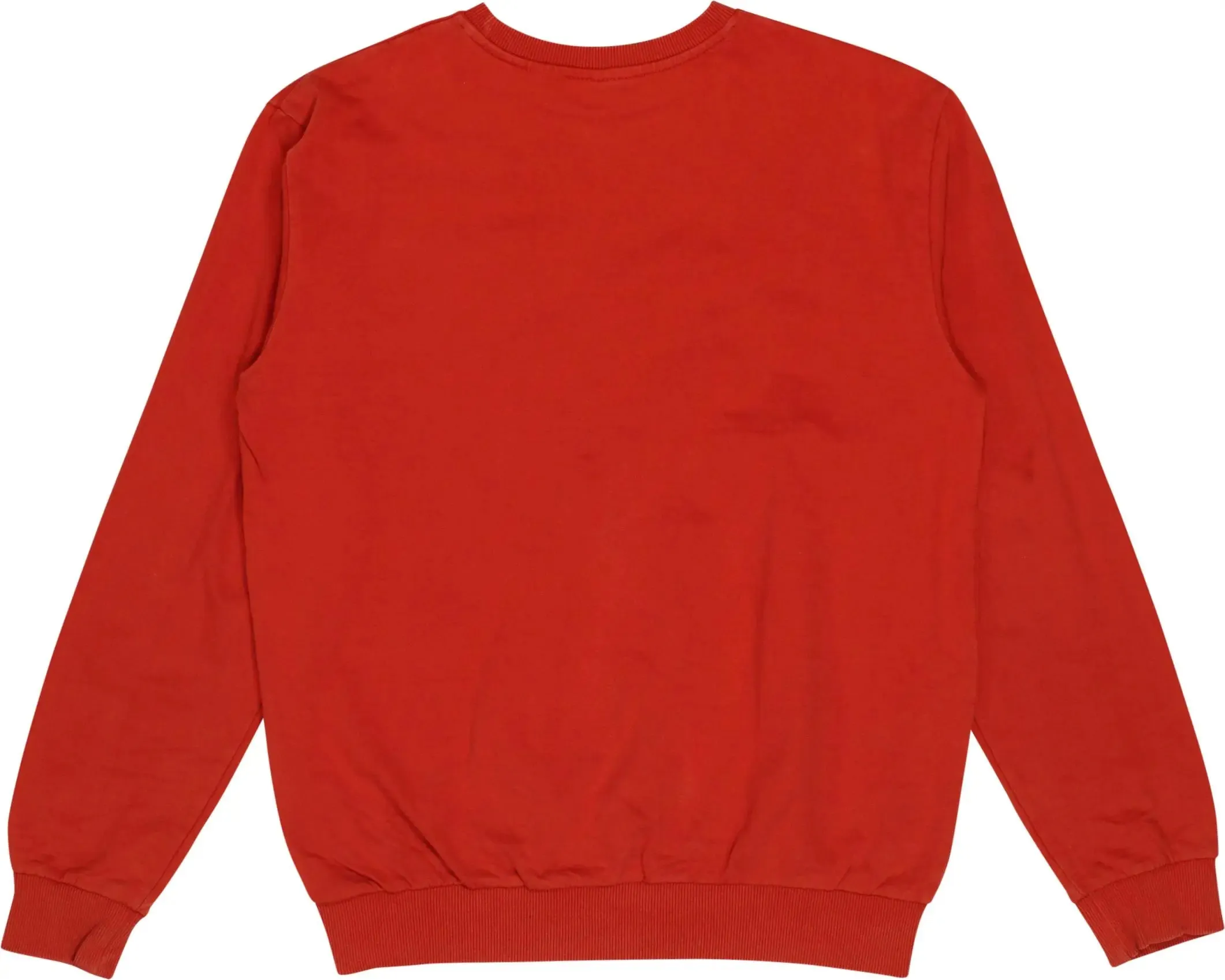 Red Sweater | ThriftTale