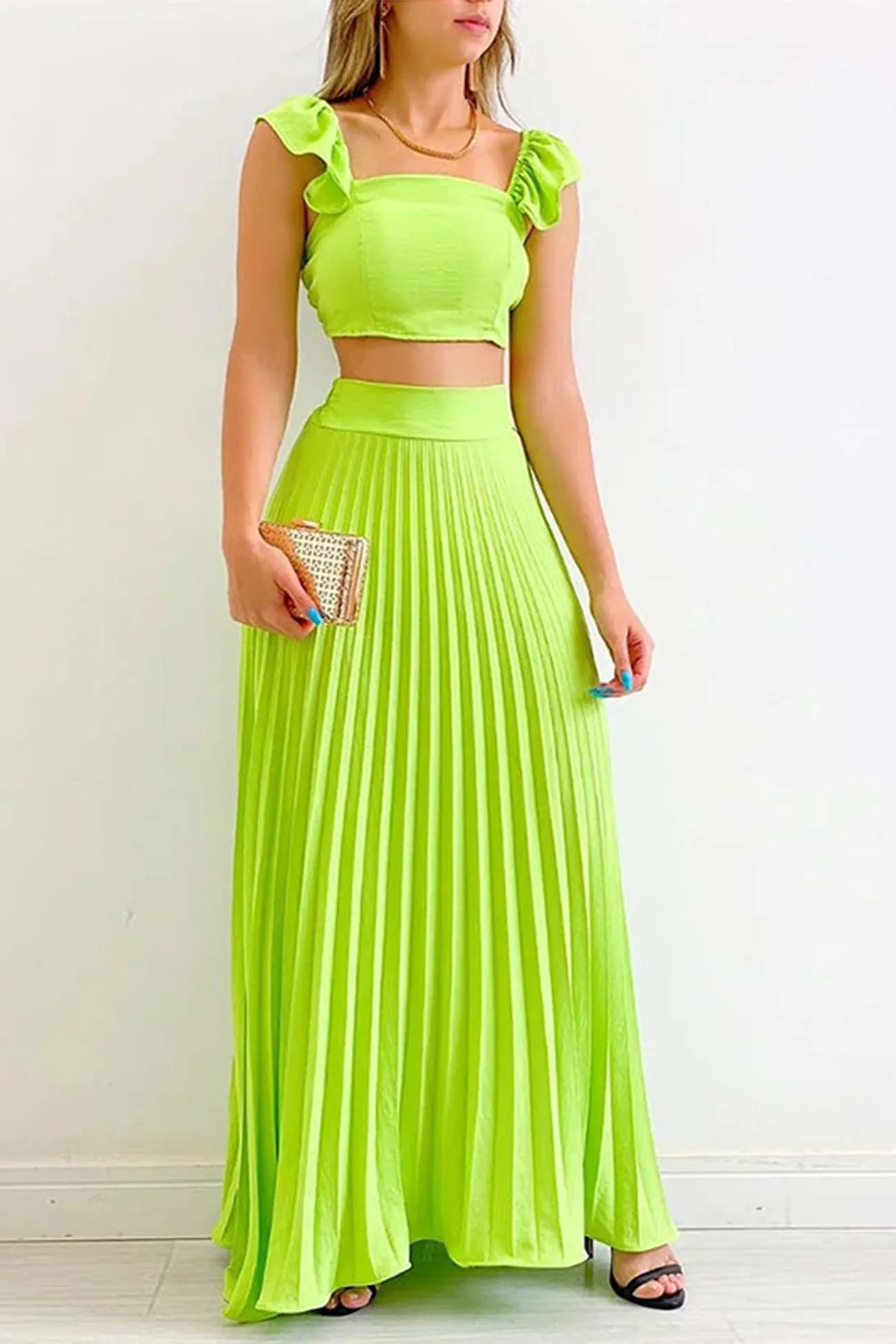 Solid Color Ruffled Top Pleated Skirt Set