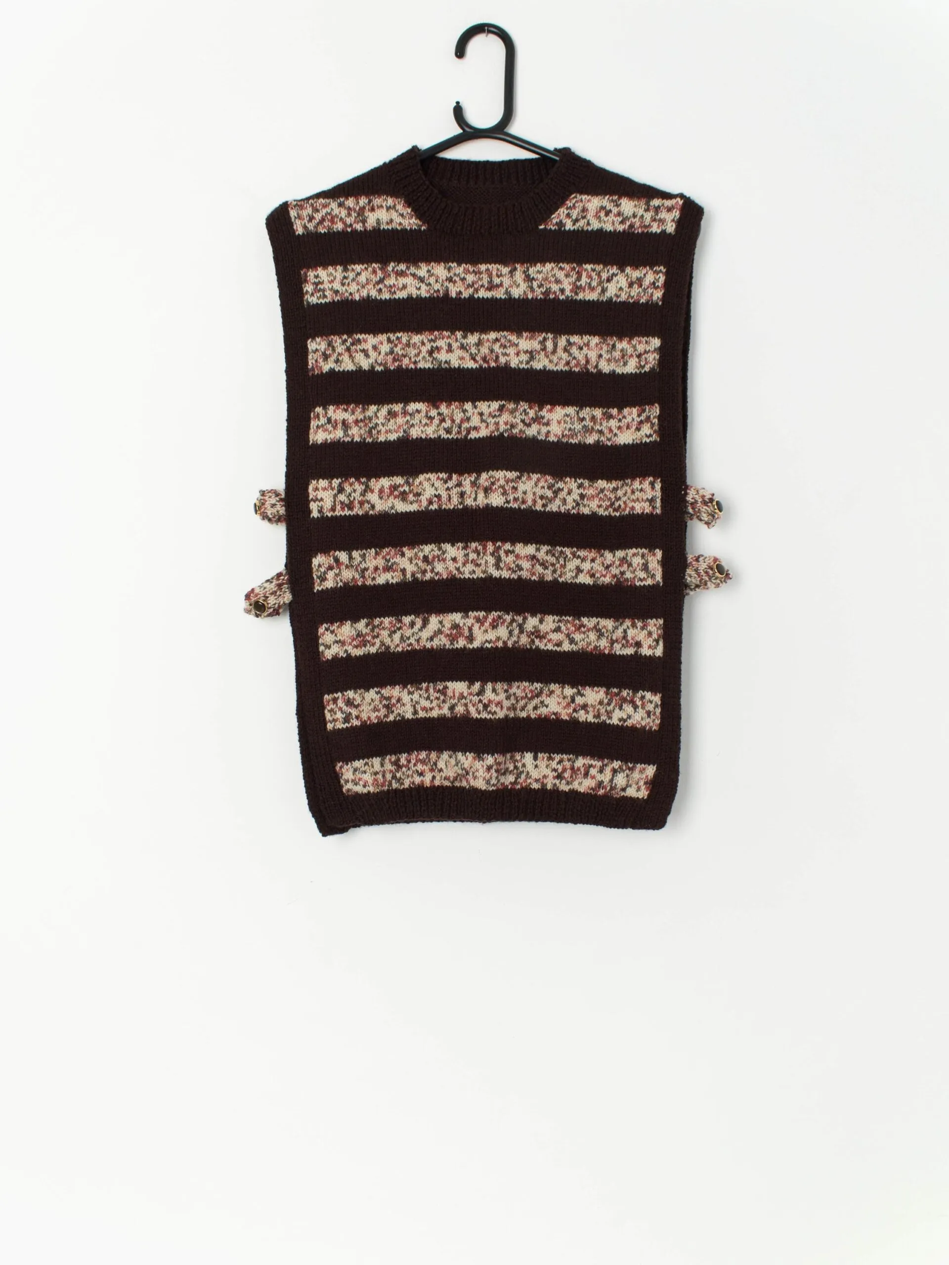 Vintage hand knitted vest in brown with a striped design – Small