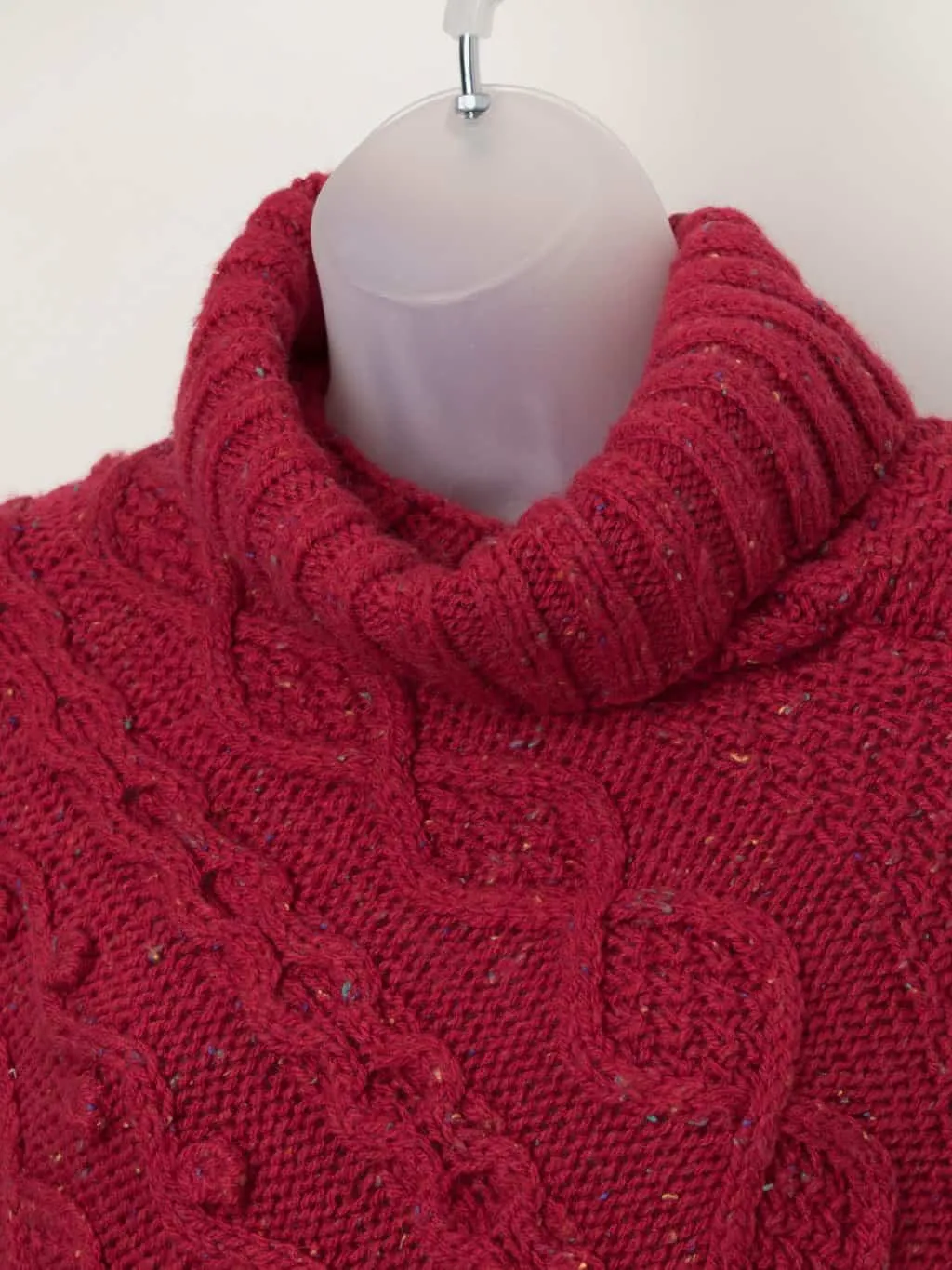 Vintage red handknitted roll neck cape poncho – One size